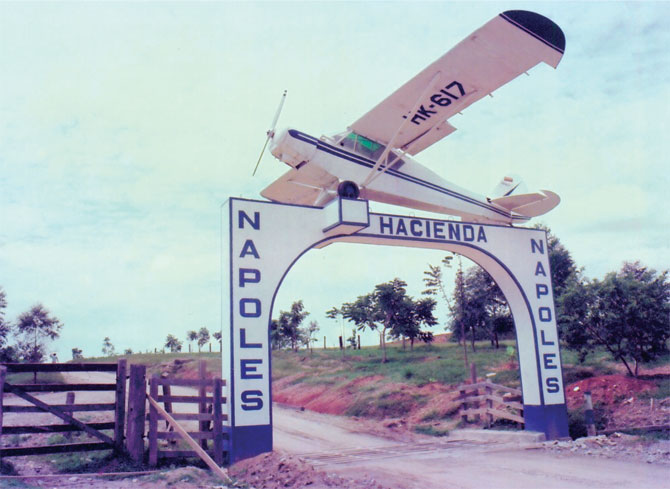Brama Hacienda Napoles